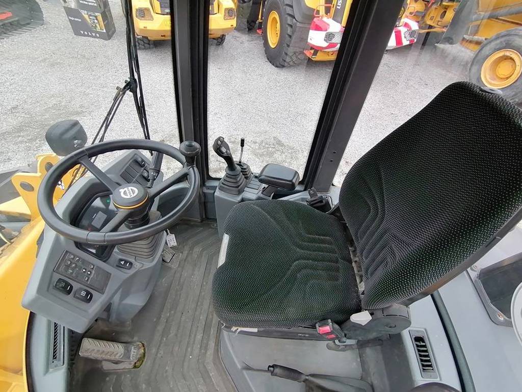 volvo-l-35-g,293028fc.jpg