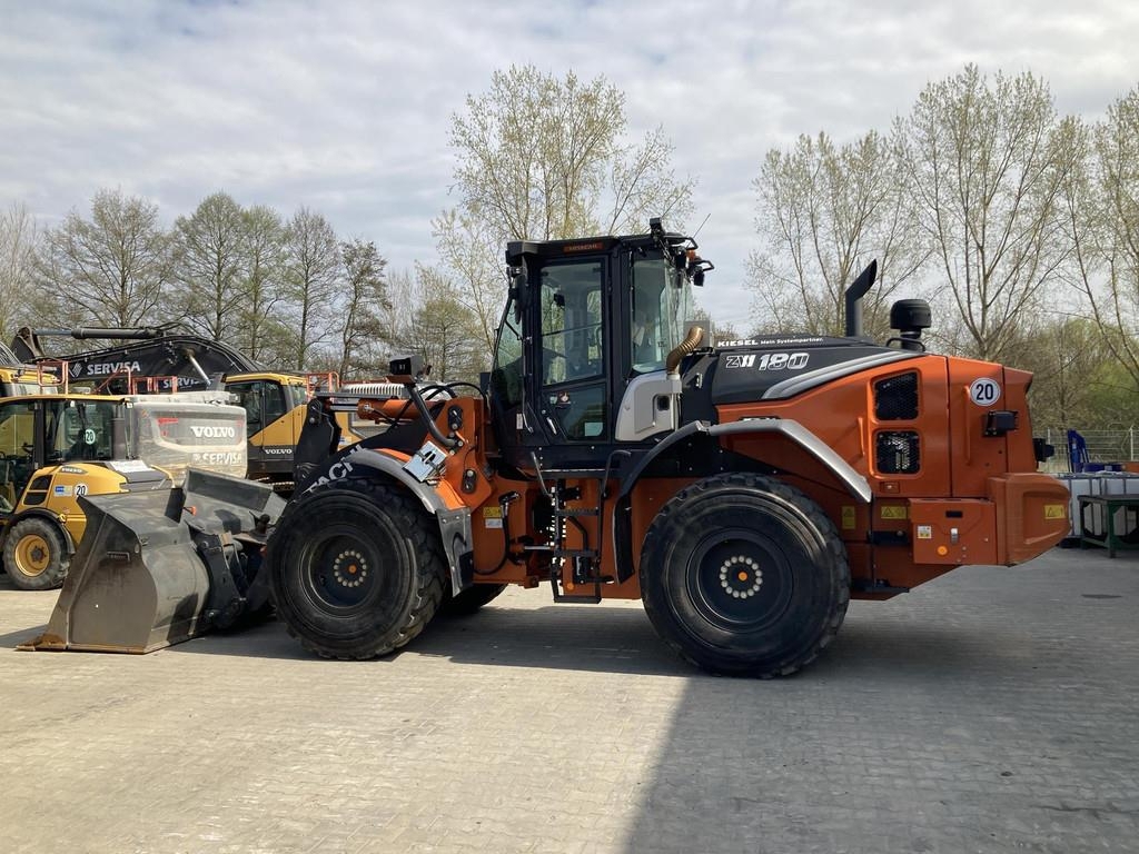 hitachi-zw-180-7,fa4b025c-2.jpg