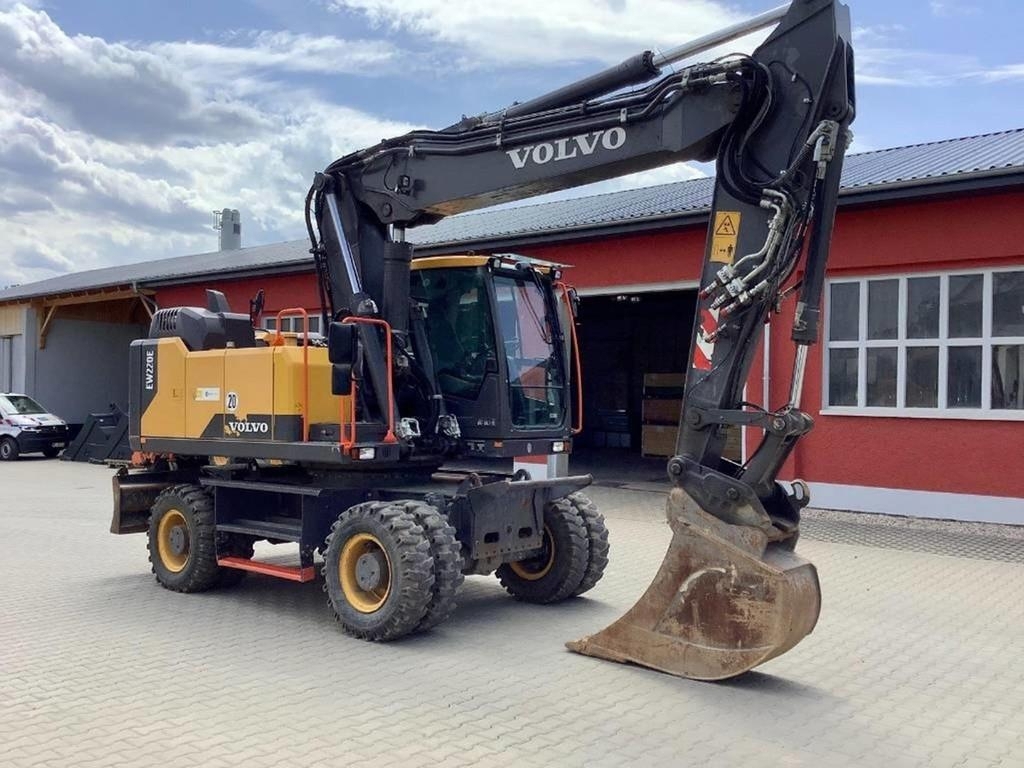 volvo-ew-220-e,16ab2f67-2.jpg