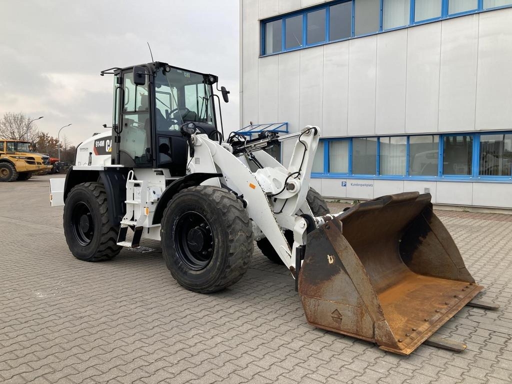 cat-914m,273bf9e0-7.jpg