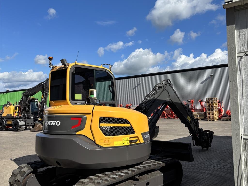 volvo-ec,ecr88d_213912a-ecr88d213912(3).jpg