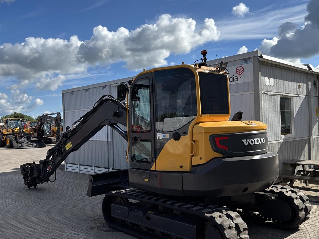 volvo-ec,ecr88d_213912a-ecr88d213912(4).jpg