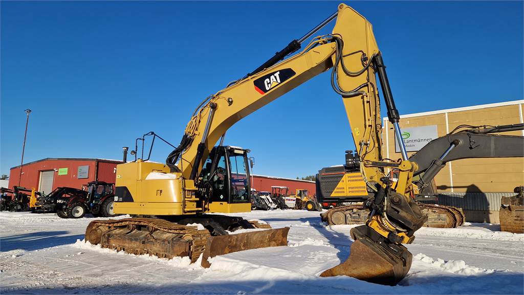 cat-32-d23c,328dlcr_swf00286-20250218_111536.jpg