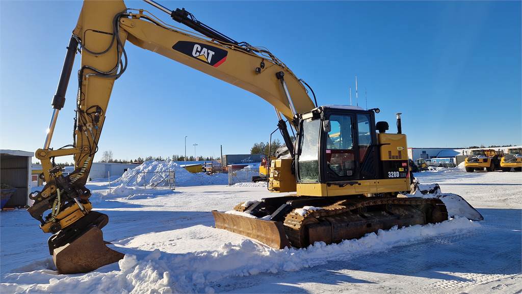 cat-32-e78f,328dlcr_swf00286-20250218_111626.jpg