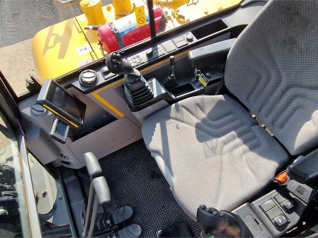 volvo-ec6,ec60e_315929a-20250610_150754.jpg