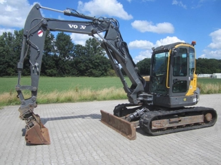 Volvo ECR 88 D - Motor NEU