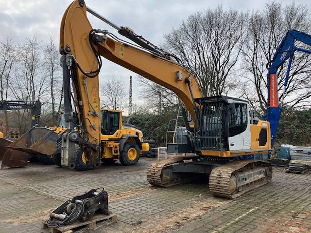 liebherr-r-922-lc-cw40,e1029d41.jpg