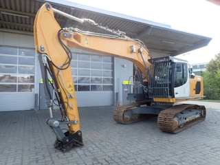 Liebherr R 922 LC