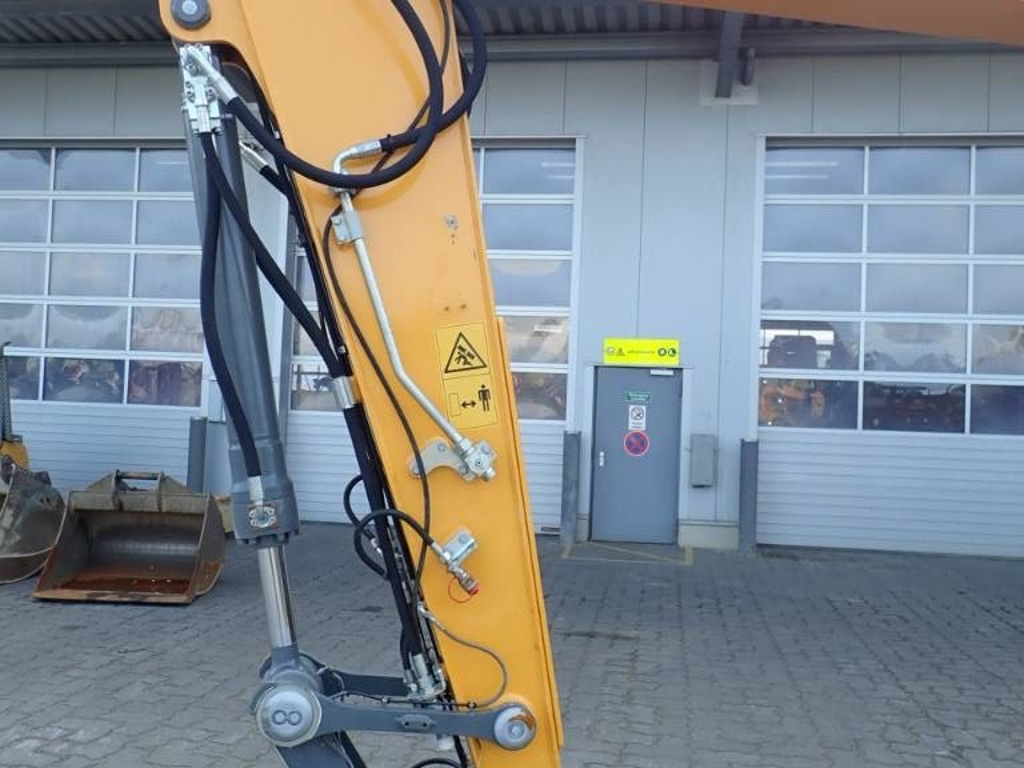 liebherr-r-922-lc,55811b53.jpg