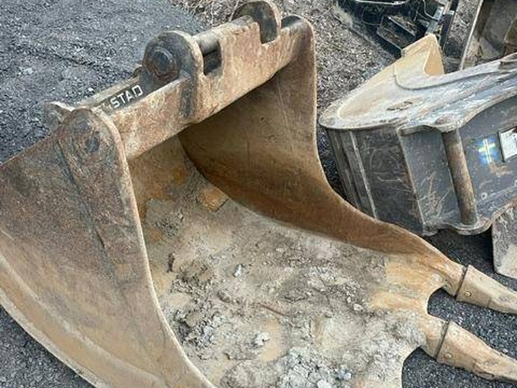 volvo-ec-220-e,af94669b.jpg