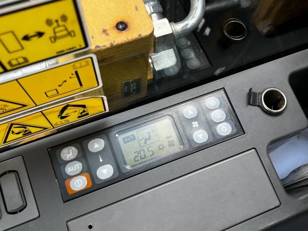 cat-312-e-l,e14e63b7.jpg