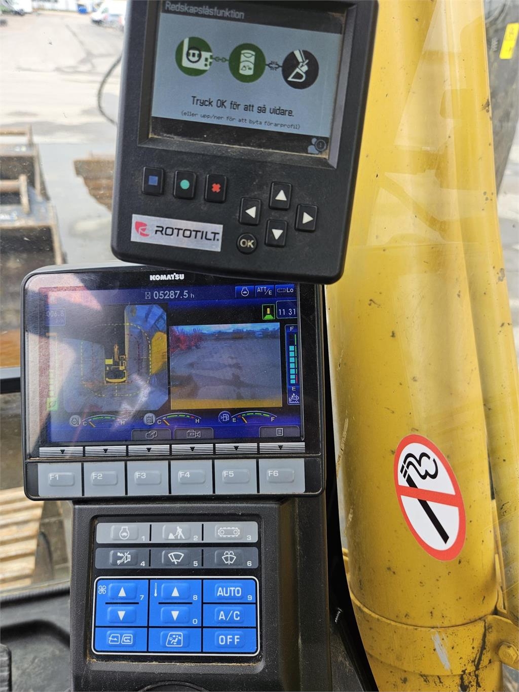 komatsu-pc,pc210lc-11_k70897-1000006828.jpg