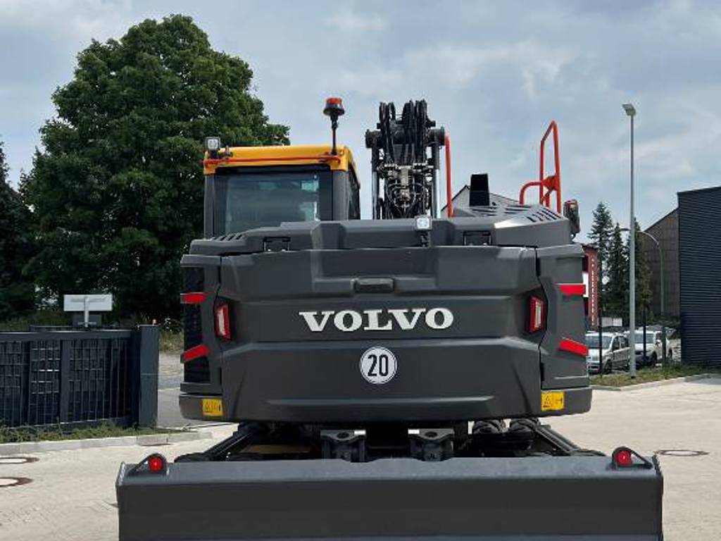 volvo-ewr-130-e,5850c51e.jpg