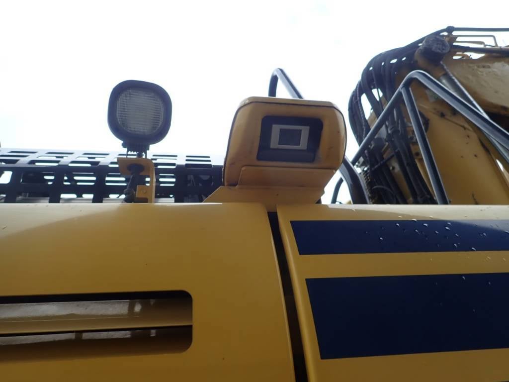 komatsu-pw-180-10,4aa08de8.jpg