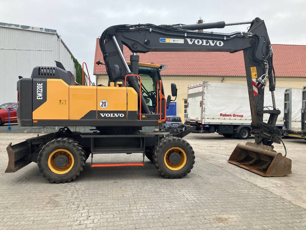 volvo-ew-220-e,04b4d8fc.jpg