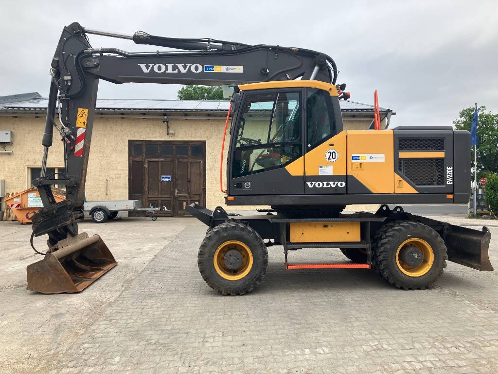 volvo-ew-220-e,7aab02b7.jpg