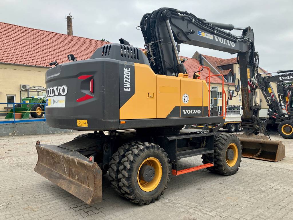 volvo-ew-220-e,ea90607f.jpg