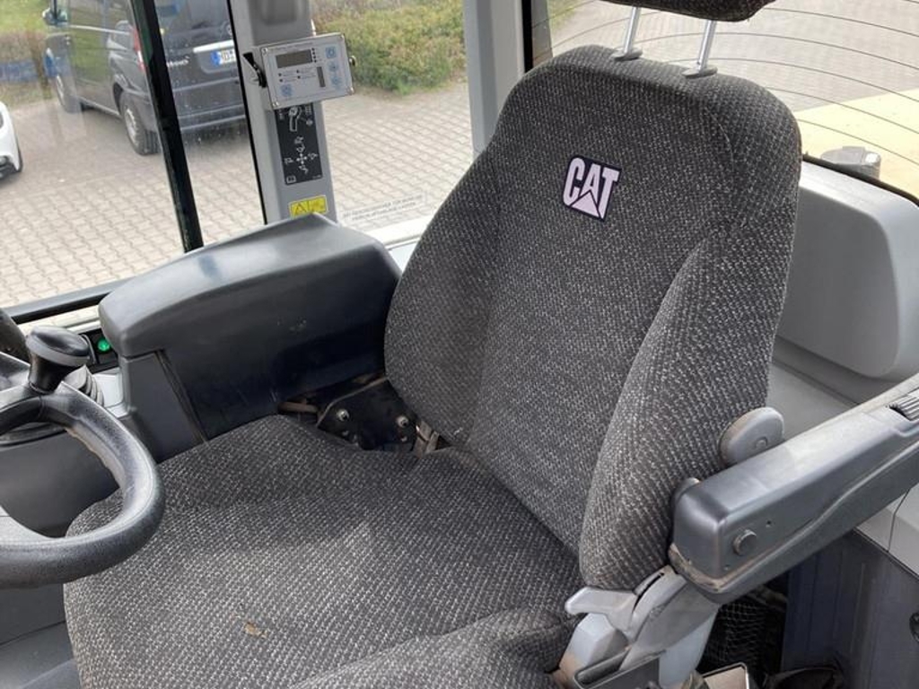 cat-938-m,6e1edfa1-21.jpg